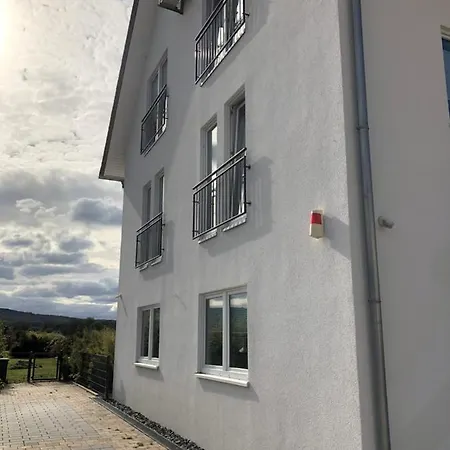Stadtnahe Komfortferienwohnung Fuer Familien Und Geschaeftsreisende Apartmán *