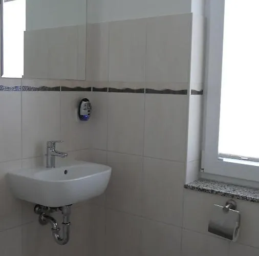 Stadtnahe Komfortferienwohnung Fuer Familien Und Geschaeftsreisende アパート *